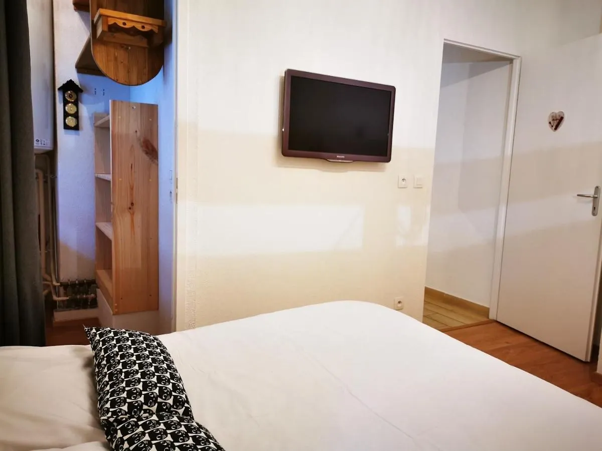 לה ג'ט Appartement T2 Confortable Avec Terrasse Et Jardin, Au Coeur Des Gets, Proche Pistes Et Commerces - Fr-1-598-90 דירה